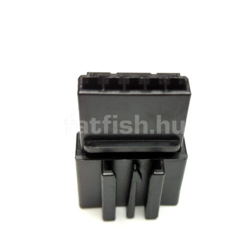 VW 1.5 nem szigetelt 5 lábú csatlakozó anya