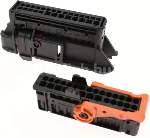 VW hybrid 28 pin connector male